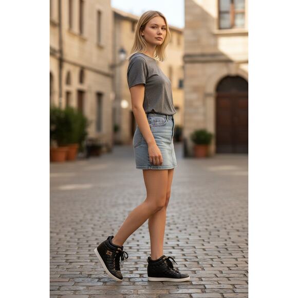 G by Guess Black Quilted High-Top Sneakers Women’s 7.5M - Picture 1 of 8